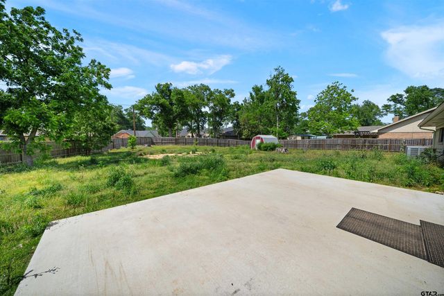 811 Trenton, Tyler, TX 75703