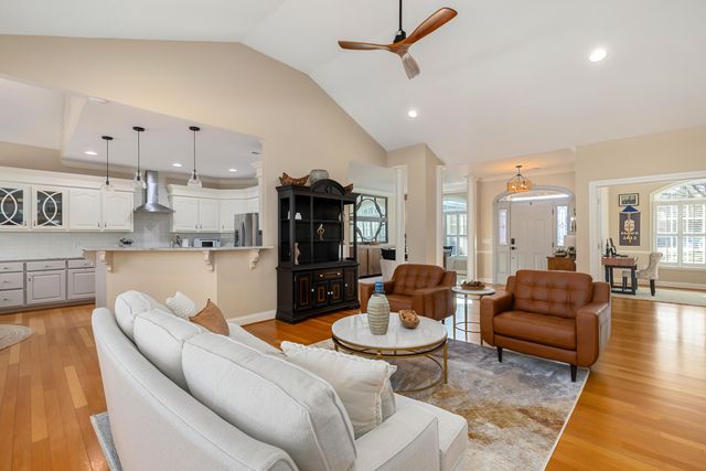 975 Volunteer Court, Sumter, SC 29150