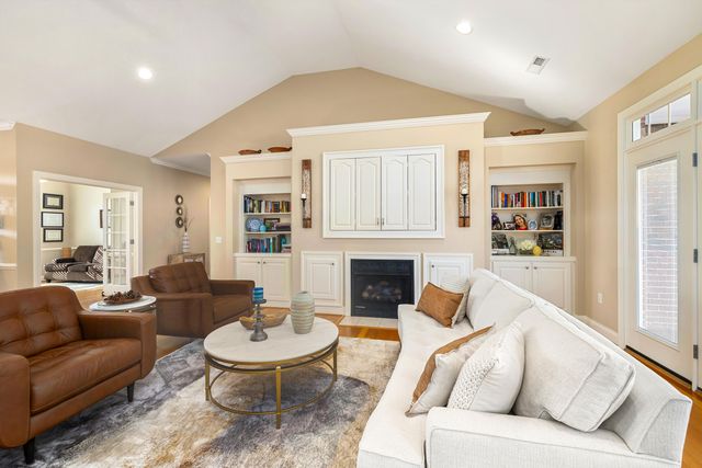 975 Volunteer Court, Sumter, SC 29150