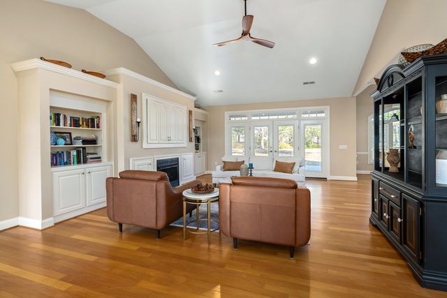 975 Volunteer Court, Sumter, SC 29150