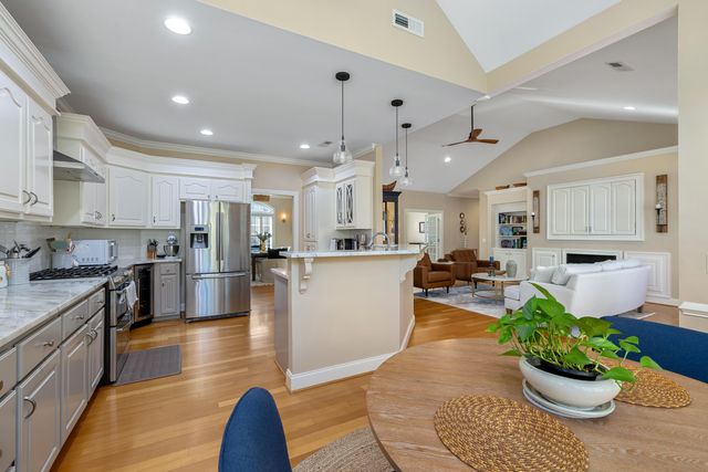 975 Volunteer Court, Sumter, SC 29150