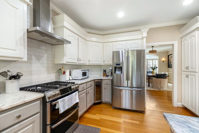 975 Volunteer Court, Sumter, SC 29150