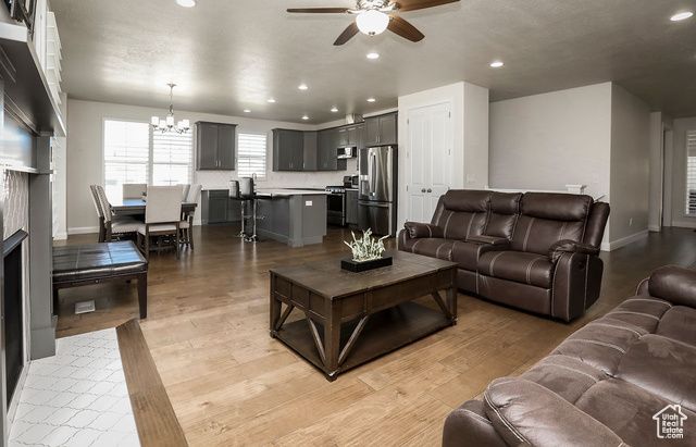 13592 S CONIE BELL DR, Herriman, UT 84096