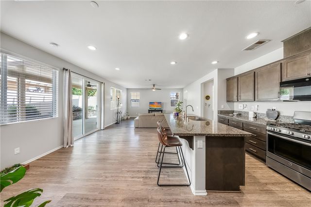 1518 Cobalt Court, Beaumont, CA 92223