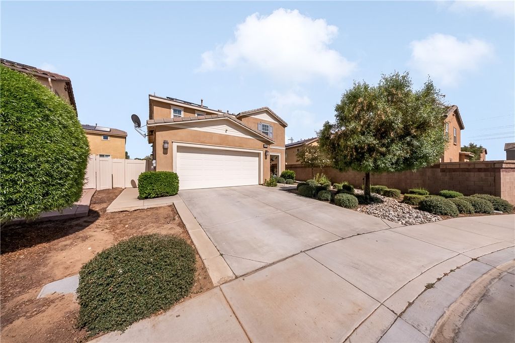 1518 Cobalt Court, Beaumont, CA 92223