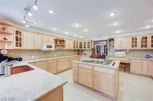 1591 Rocking Horse Drive, Henderson, NV 89002