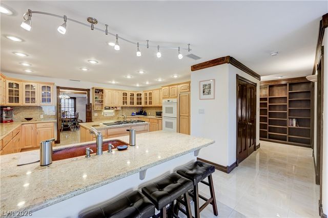 1591 Rocking Horse Drive, Henderson, NV 89002