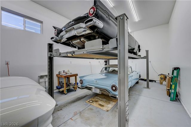 1591 Rocking Horse Drive, Henderson, NV 89002