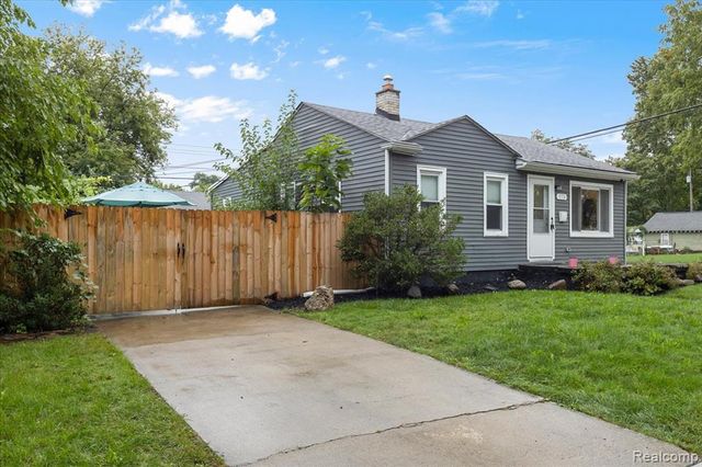 173 W Evelyn Avenue, Hazel Park, MI 48030