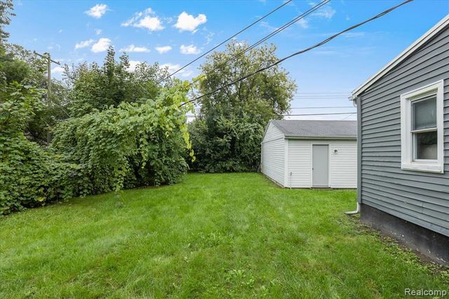 173 W Evelyn Avenue, Hazel Park, MI 48030