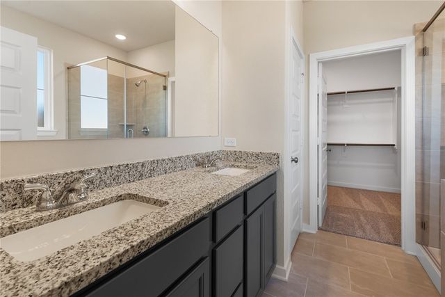 330 Harvest Lake Drive, Snook, TX 77878