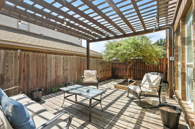 8737 Sabinas Trail, Fort Worth, TX 76118