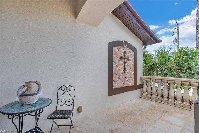 27109 Holly LN, Bonita Springs, FL 34135