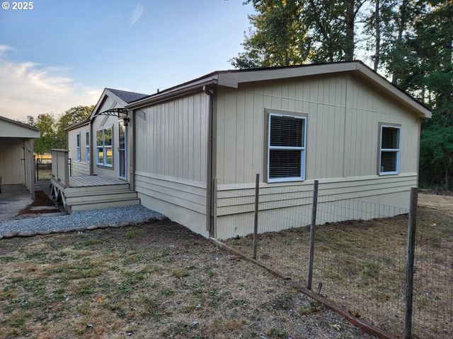 36451 S SAWTELL Rd 16, Molalla, OR 97038