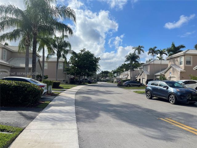 1861 Salerno Cir 1861, Weston, FL 33327