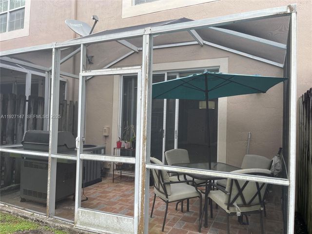 1861 Salerno Cir 1861, Weston, FL 33327