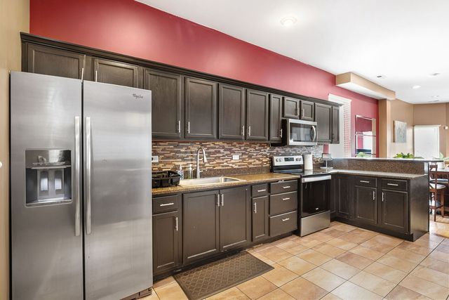 1325 S Claremont Avenue, Chicago, IL 60608