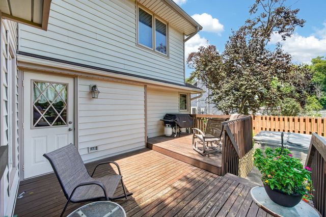 1299 Bentwood Court, Altoona, IA 50009