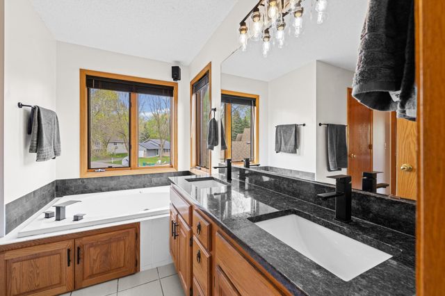 20702 Jaguar Terrace, Lakeville, MN 55044