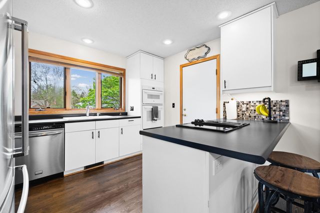 20702 Jaguar Terrace, Lakeville, MN 55044