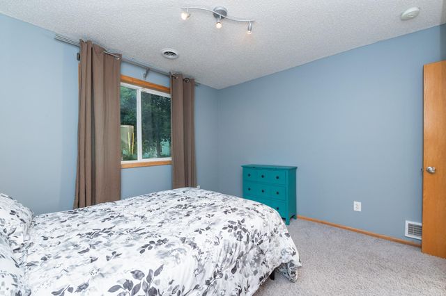 5218 N 4th Street, Minneapolis, MN 55430