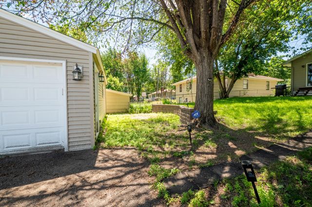 5218 N 4th Street, Minneapolis, MN 55430