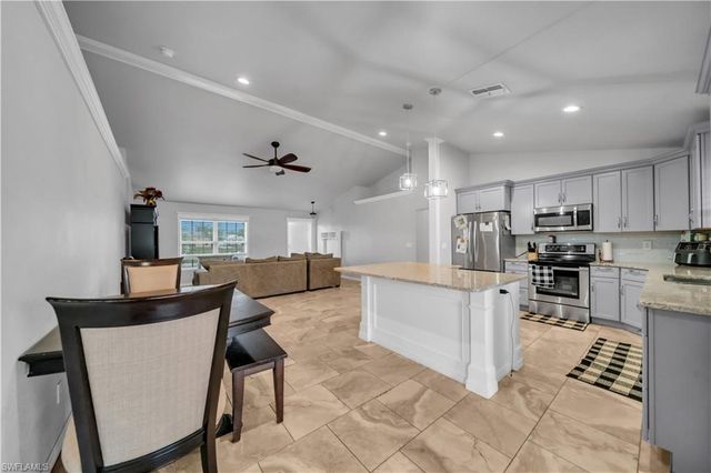 1826 NE 17th PL, Cape Coral, FL 33909