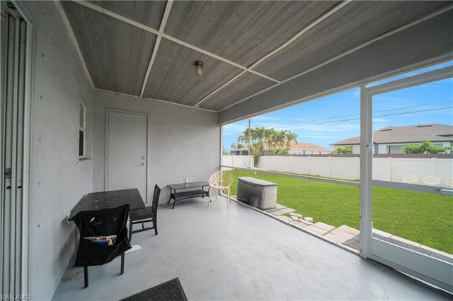 1826 NE 17th PL, Cape Coral, FL 33909