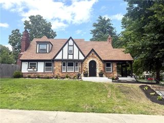 224 E Meyer Boulevard, Kansas City, MO 64113