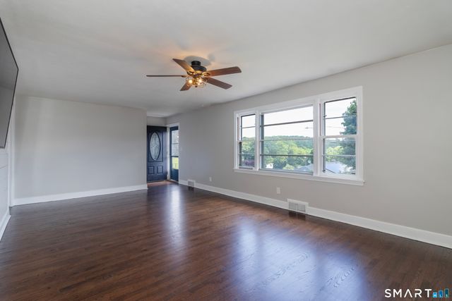 69 Spring Garden Avenue, Waterbury, CT 06708