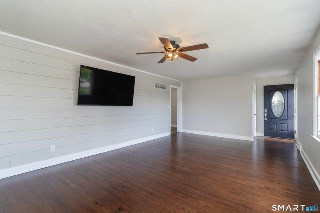 69 Spring Garden Avenue, Waterbury, CT 06708