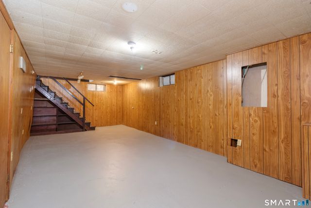 69 Spring Garden Avenue, Waterbury, CT 06708