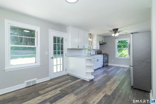 69 Spring Garden Avenue, Waterbury, CT 06708