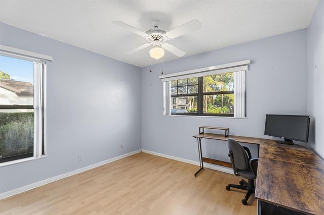 2054 SW Silver Pine Way 123h, Palm City, FL 34990