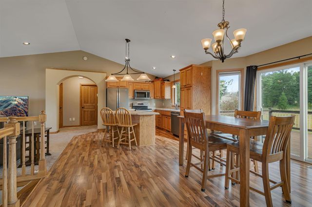 836 8th Street Loop NE, Rice, MN 56367