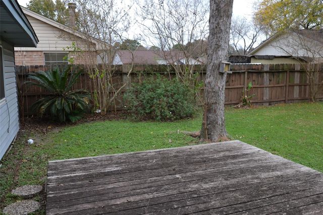 7410 Crystalglen Lane, Houston, TX 77095