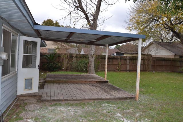 7410 Crystalglen Lane, Houston, TX 77095