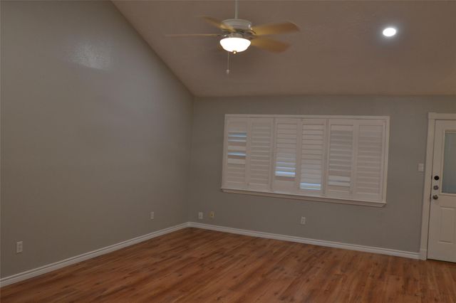 7410 Crystalglen Lane, Houston, TX 77095