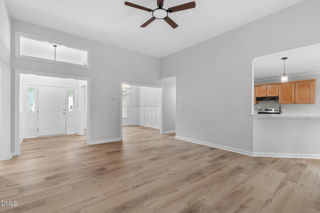 208 Hickory Glen Lane, Holly Springs, NC 27540