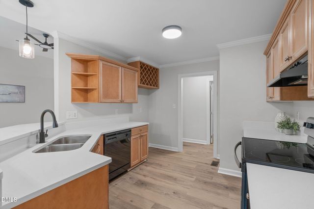 208 Hickory Glen Lane, Holly Springs, NC 27540