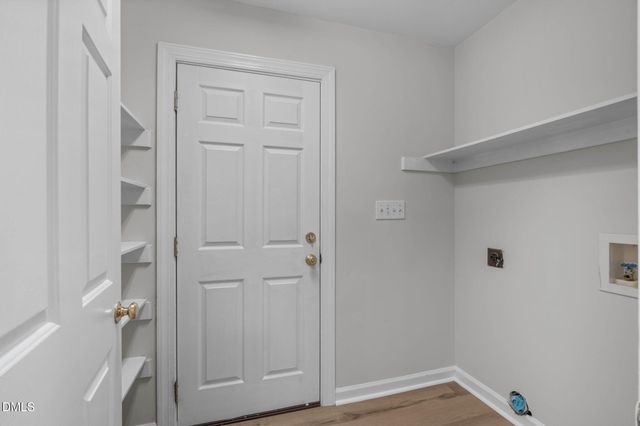 208 Hickory Glen Lane, Holly Springs, NC 27540