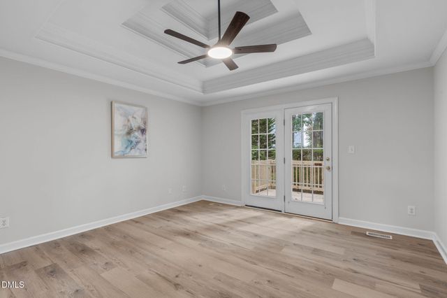 208 Hickory Glen Lane, Holly Springs, NC 27540