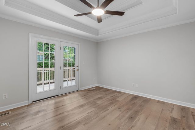 208 Hickory Glen Lane, Holly Springs, NC 27540