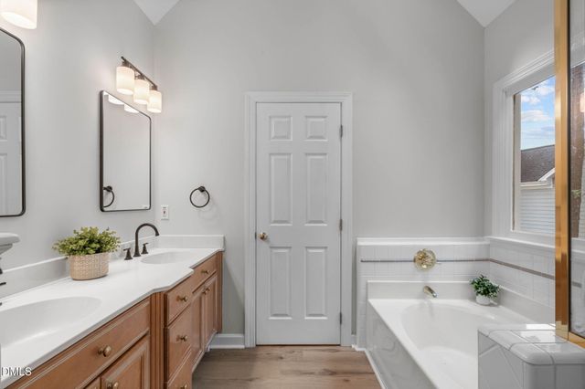 208 Hickory Glen Lane, Holly Springs, NC 27540