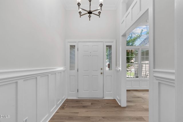 208 Hickory Glen Lane, Holly Springs, NC 27540