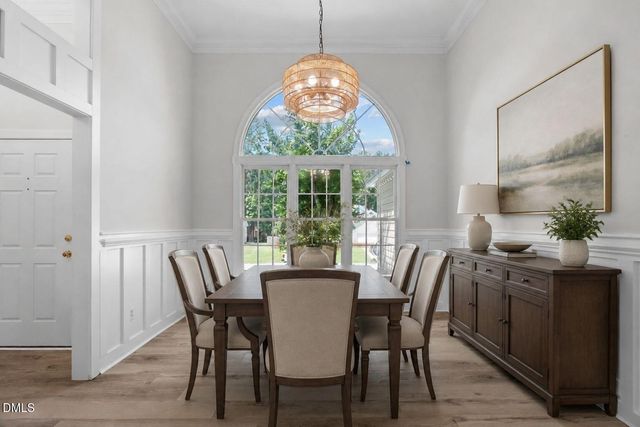 208 Hickory Glen Lane, Holly Springs, NC 27540
