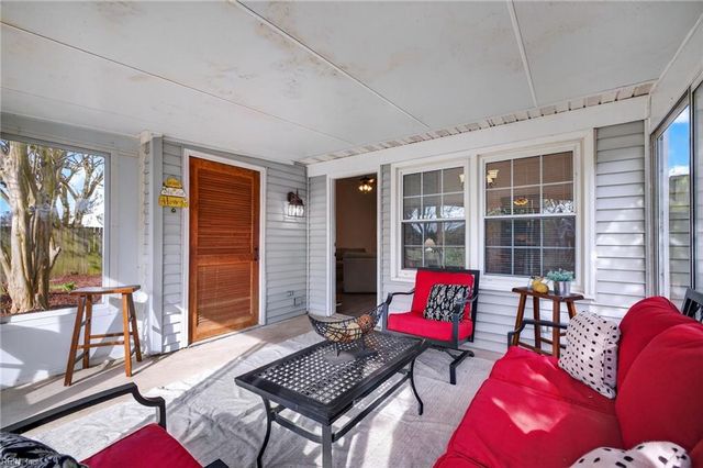 819 Avatar DR, Virginia Beach, VA 23454