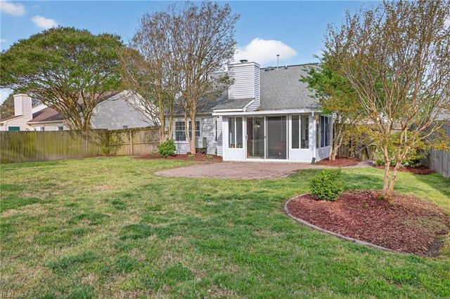 819 Avatar DR, Virginia Beach, VA 23454