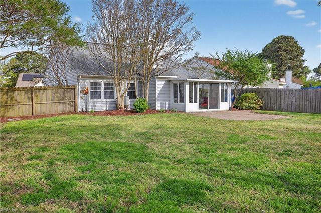 819 Avatar DR, Virginia Beach, VA 23454