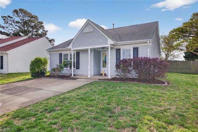 819 Avatar DR, Virginia Beach, VA 23454